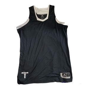 Adidas Women’s jersey large